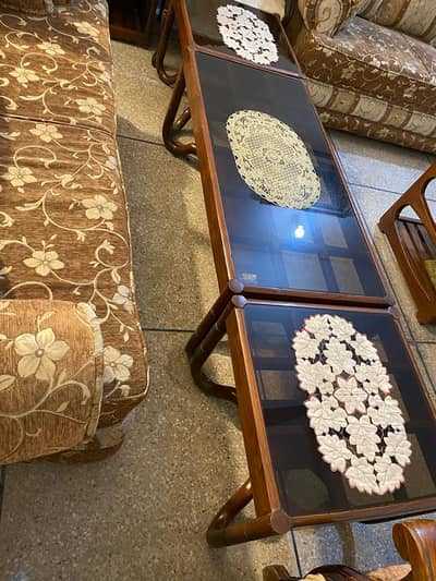 Beautiful COFFEE TABLE SET with center table  2 side tables with Glass