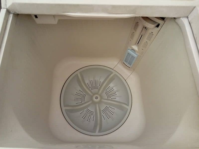 Haier Twin Tub Washing Machine For Sale on Discount 1 Time used A-one 5