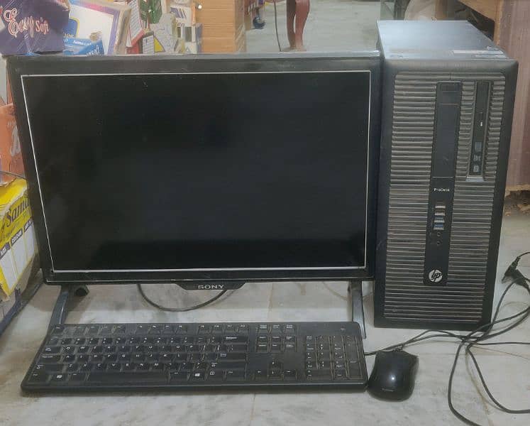 Hp prodesk i3 4th with 24 inch led 0