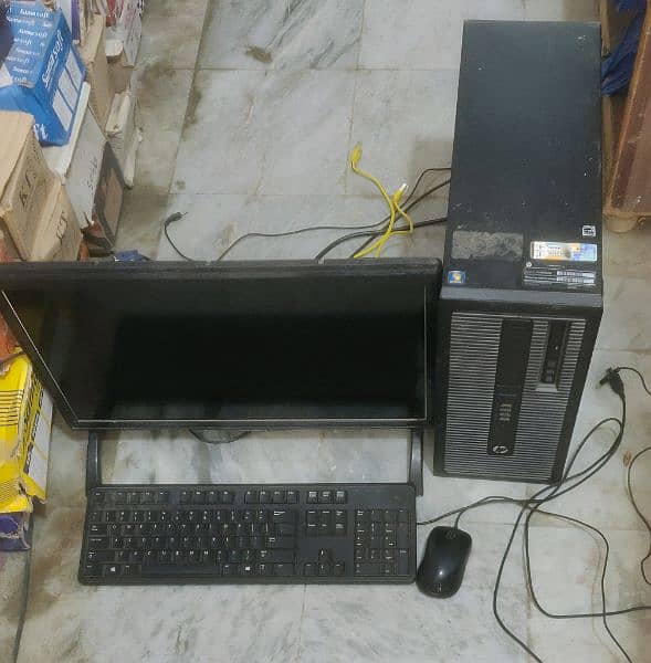 Hp prodesk i3 4th with 24 inch led 8