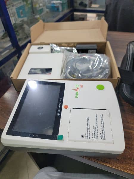 ecg machine pulsemed n3. touch screen 3channel. 4