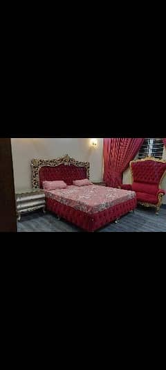 bed / king size bed / side tables / dressing