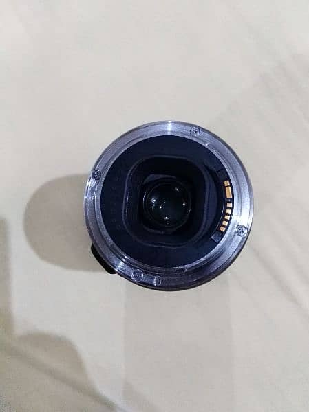 Canon lens 100 300 with caps 3