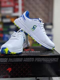 CA Pro Cricket Shoes 0