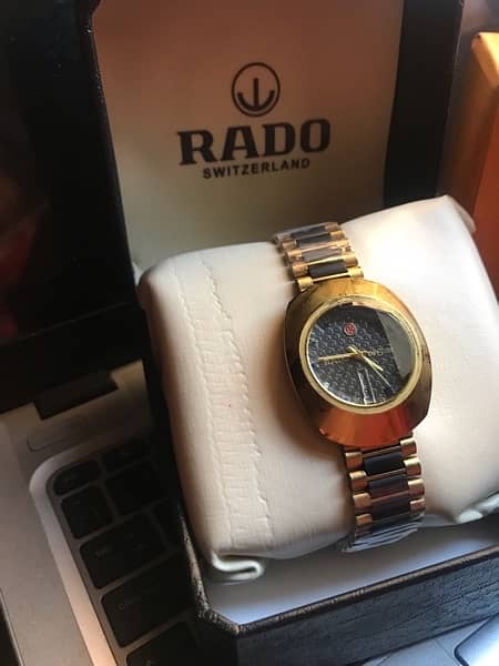 RADO WATCH WITH RADO BOX HIGH QUALITY DATE AND DA FREE DELIVRY Y 2