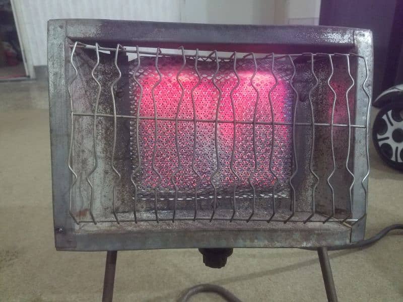 Gas Heater in working condition. O3244833221. 0