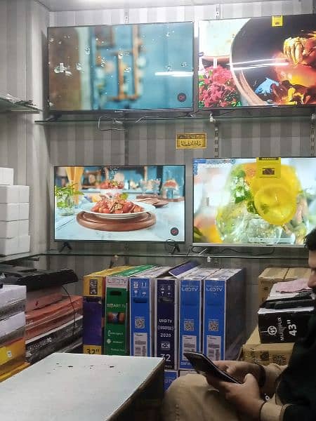 43,, inch Samsung new smart UHD  led Tv 3 YEARS warranty O3O2O422344 0