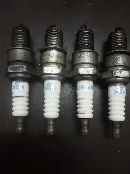 Four Genuine suzuki alto car power plugs for sale. 1