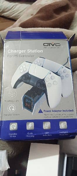 Atvo Quick Charging Station For PS5 Controllers. 3