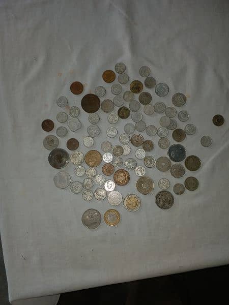 old irani pathar nageenay. old coins. old currency 1