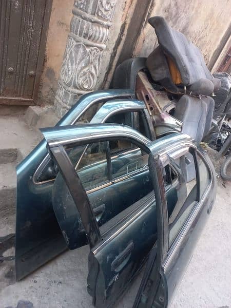 Nissan sunny body and machinal parts 12