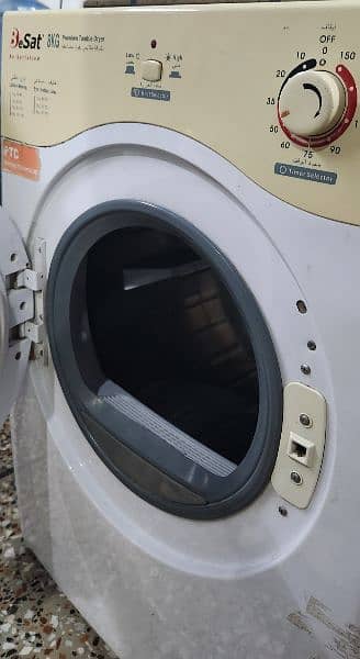 8KG - Tumble Dryer - BeSat BSD801V 1