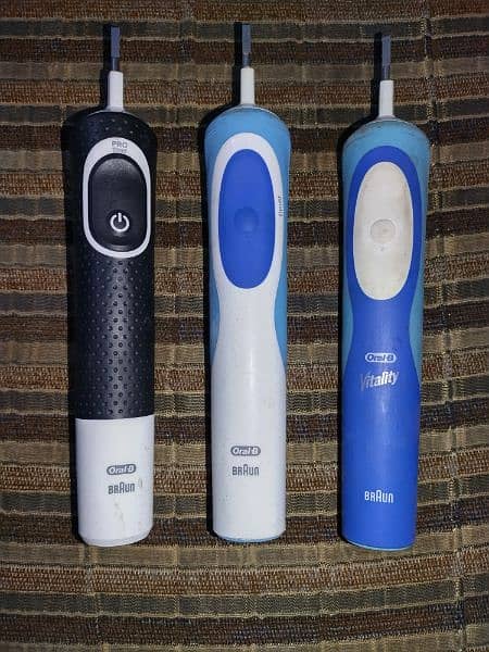Braun Oral-B  Electric Professional Care Toothbrush 10