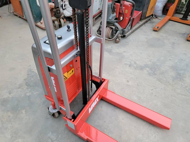 VMAX 480Kg Semi Electric Mini Stacker Lifter for Sale in Karachi Pakis 7