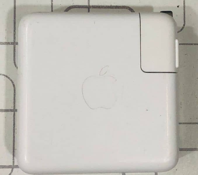 Apple MacBook l charger 96wt original 1