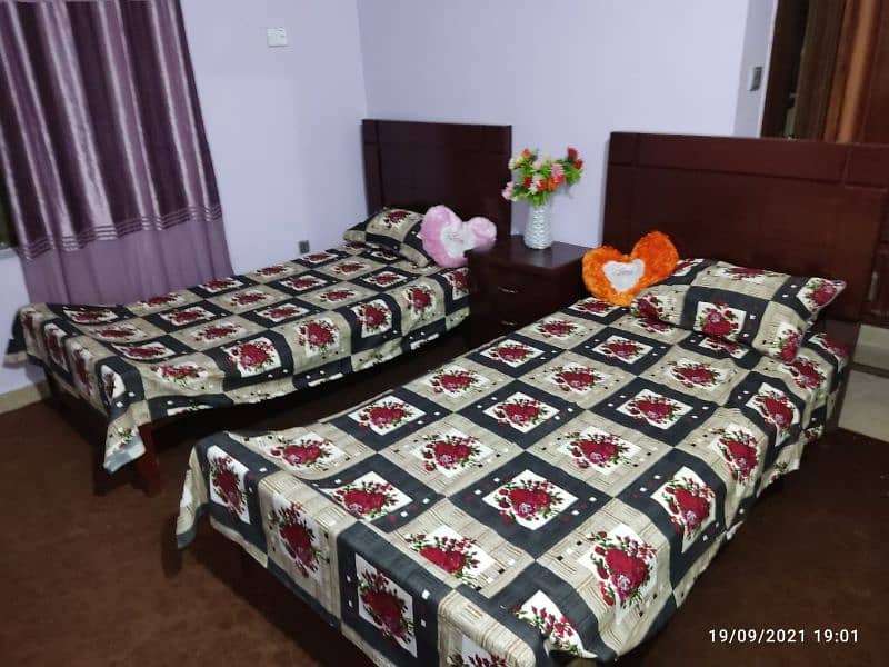 AC furnished rooms for jobians ,professional & business persons etc 10