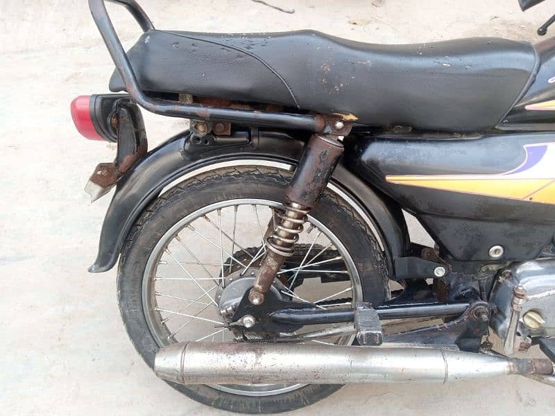 HONDA 70 FOR SALE 2005 , KARACHI NUMBER 2