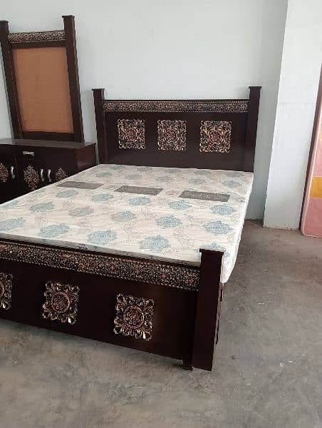 Double bed with mettress 2