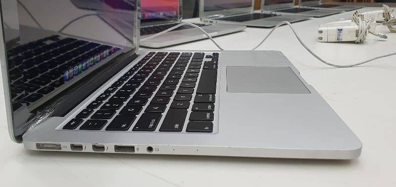 Apple MacBook Pro 2015 Laptop for sale 3