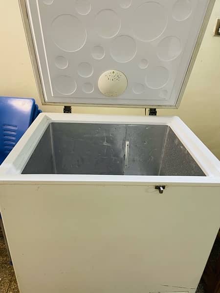 Chest freezer in good condition 1