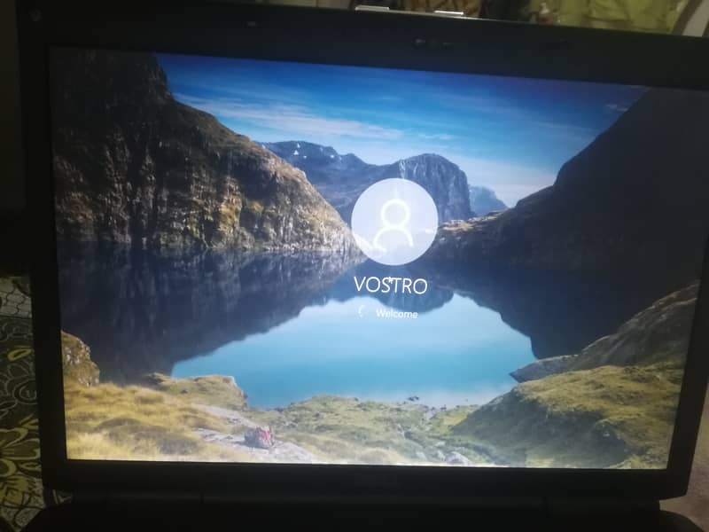 Dell Vostro 17" Laptop - READ AD 10