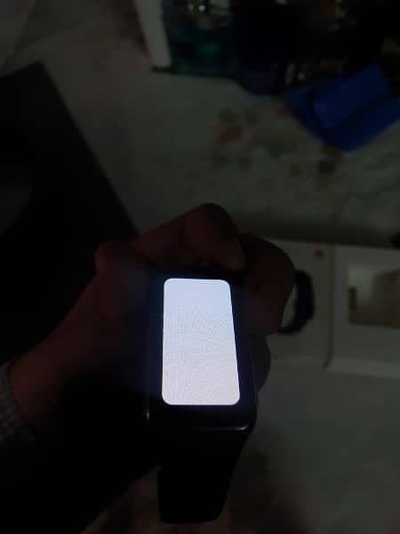 Huawei Band 6 With Box and Charger. 2