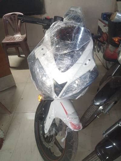 200 cc Kawasaki ninja imported as leo