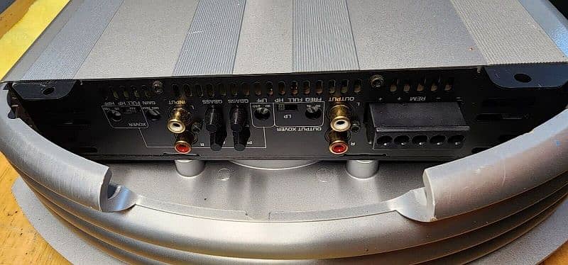 American brand amplifier heavy sound system Precision Power 2