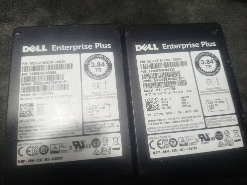 Dell enterprise plus 3.84 tb SAS SSD 1