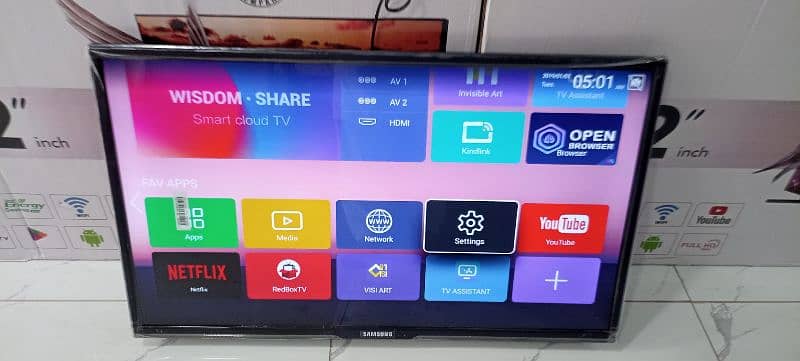 LED TV 32 INCH SAMSUNG ANDROID ULTRA SLIM 4K IPS 3
