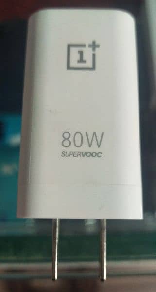 OnePlus SUPERVOOC 80W Charger 0