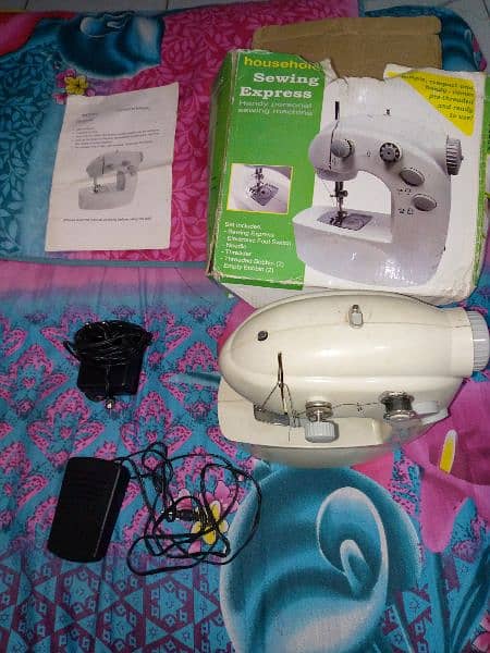 Sewing machine cell & charger operated 5