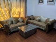 6 seator sofa set with table