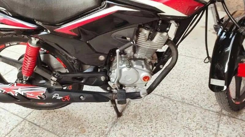 CB 125F BEST CONDITION AS LIKE NEW 3
