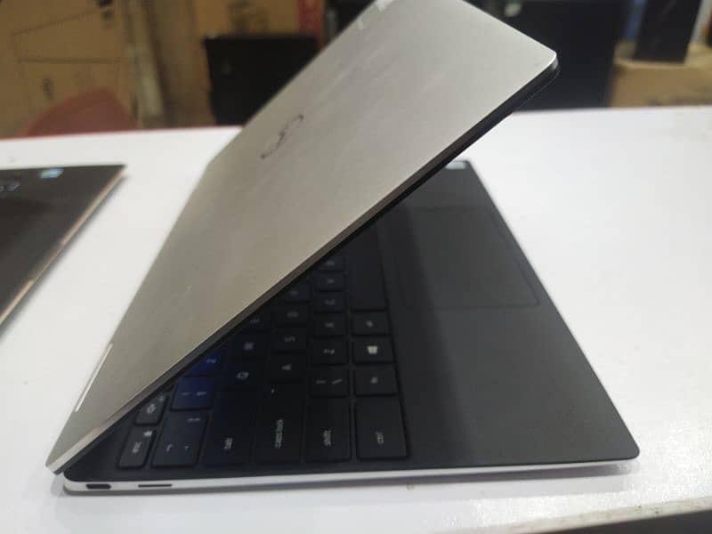 Dell xps 13, i5 10th gen 360 touch 0