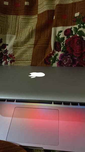 MacBook Pro (13-inch, Mid 2012) 0