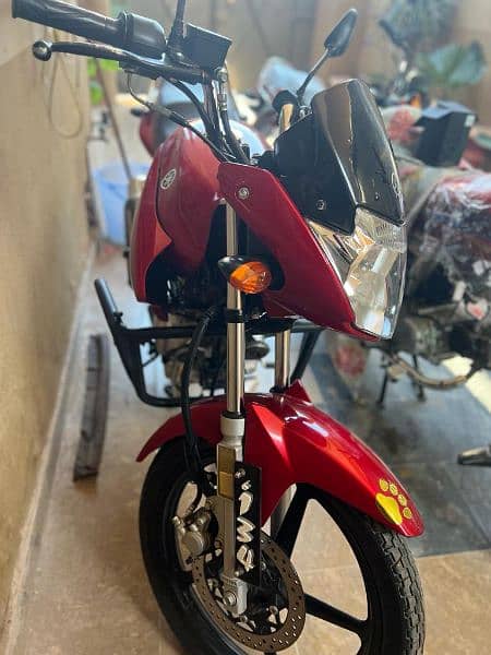 yamaha ybr. one hand used urgent sale 0