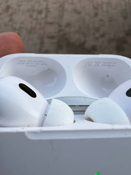 airpods 2 pro (type C) genuine airpods 4