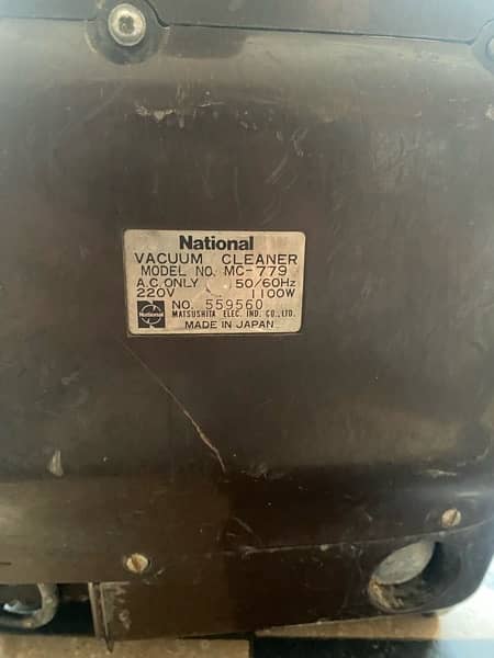 vacuum cleaner National 2