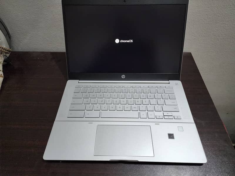 HP Pro i7 Chromebook/laptop 16/128 1