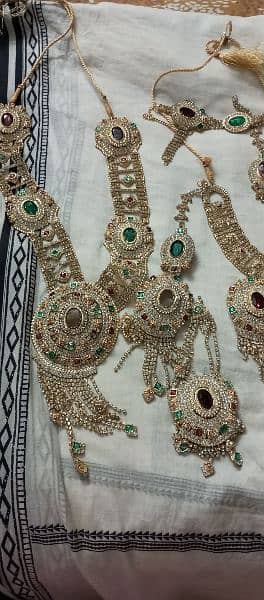 Elegant and Party Wear jewelry set just one time used 2