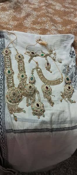 Elegant and Party Wear jewelry set just one time used 4