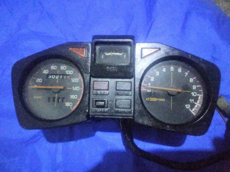 Yamaha rxz135 rx115 original meter in genuine condition 1