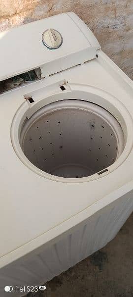Haier company two in one washing machine. It is very in good condition 3