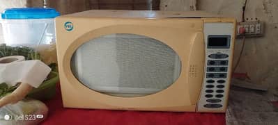 Dawlance microwave oven for sale in good condition 0
