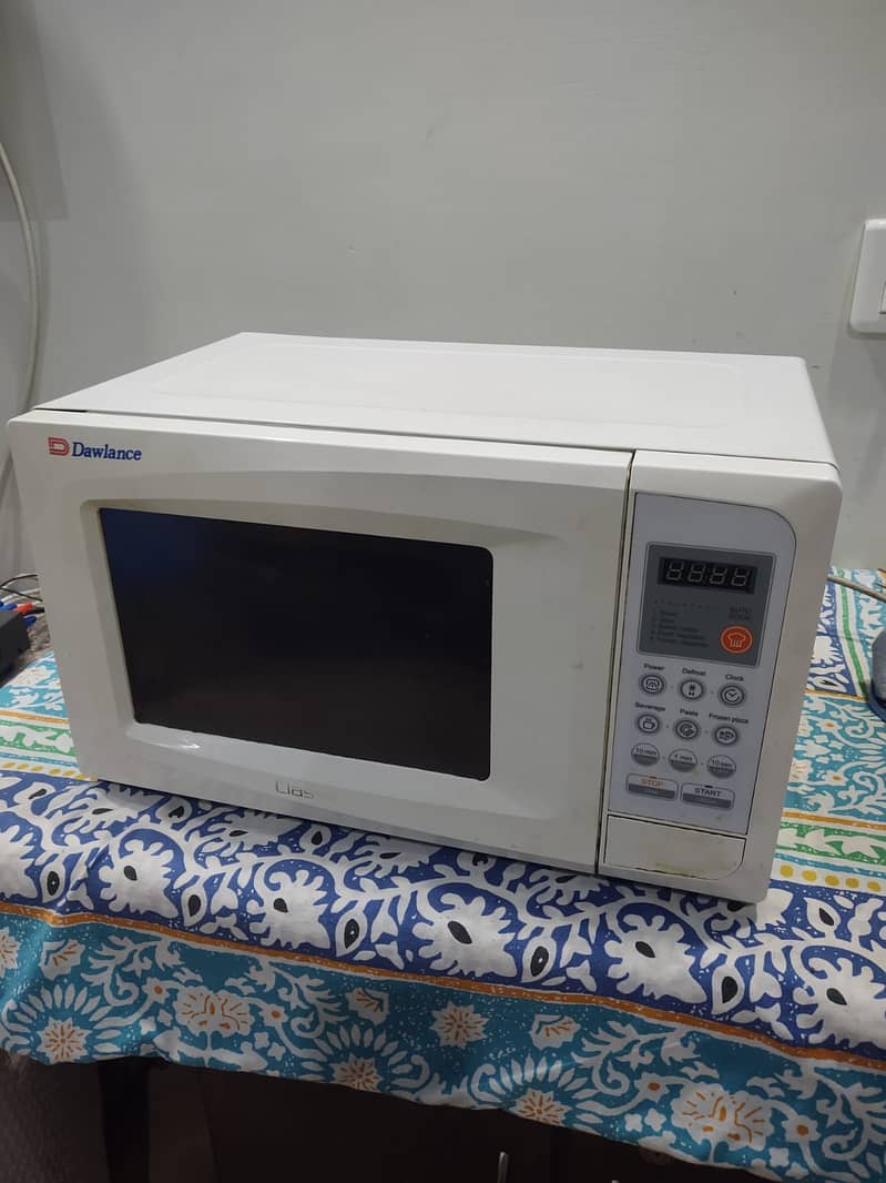 Microwaves Oven Dowlance Excellent Condition 5