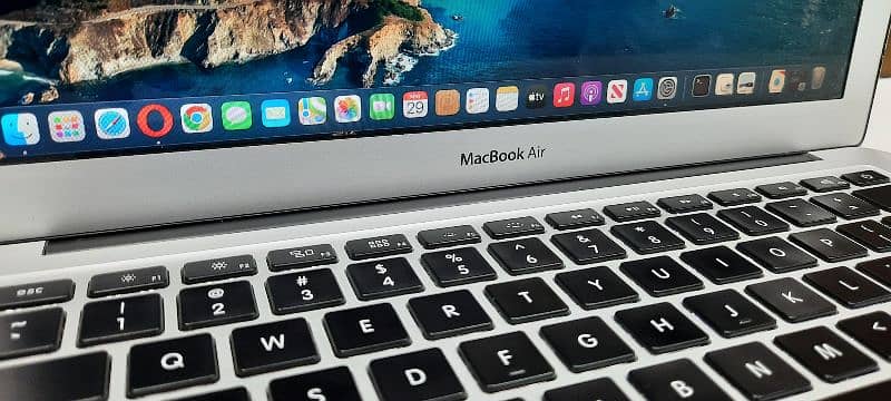 Apple macbook air 2017 for sale 1