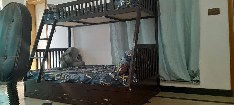 Bunk King bed pure biaar wood . discount lga dia h 4