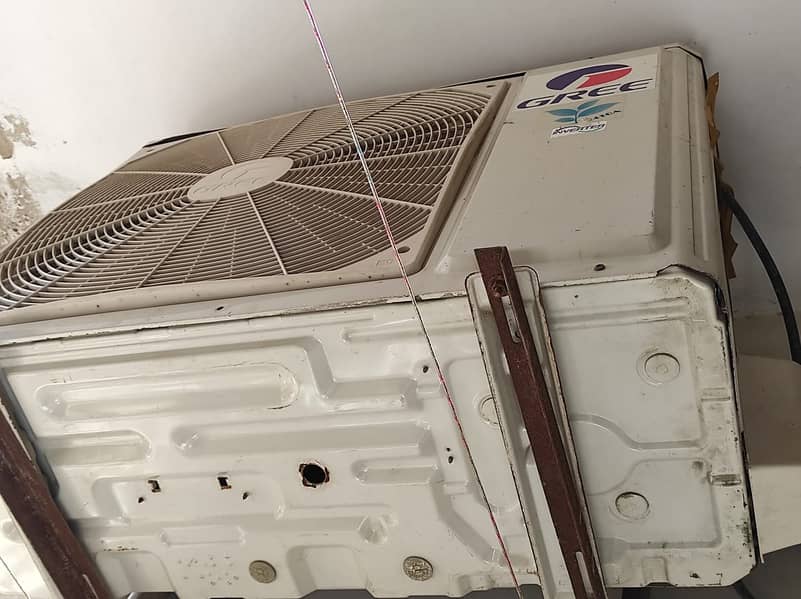 1.5 Ton gree Inverter AC 7