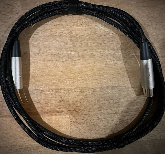 AKG P120 Mic with cable and Arm 5